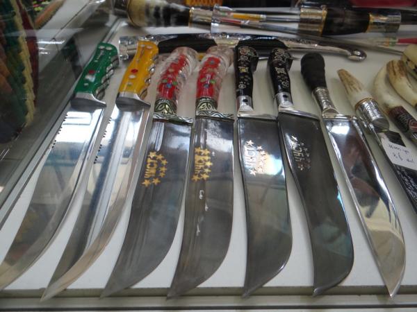 Famous Chust Knives